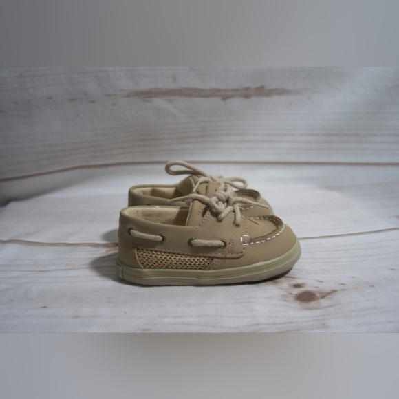 Baby Sperrys Boat Shoes SIZE 4m - Picture 1 of 4